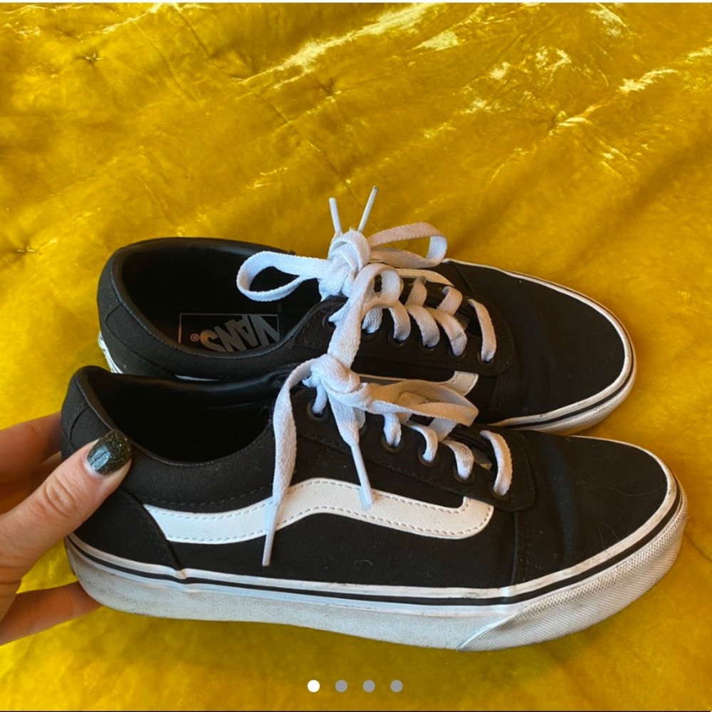 Black Old skool vans